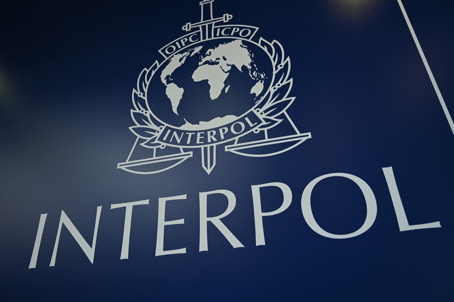 Alertă internațională de la Interpol pentru suspecți de sabotaj în Polonia