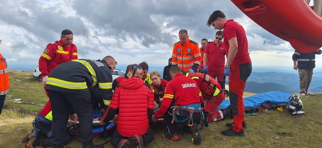 Doi alpiniști mor într-un tragic accident în Munții Făgăraș