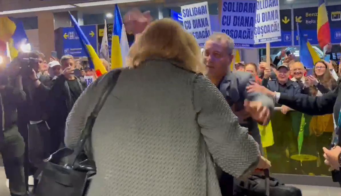 Haos la Aeroportul Otopeni: Revenirea Dianei Șoșoacă, marcată de proteste