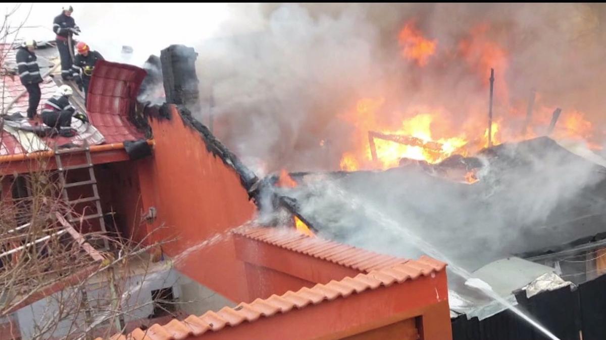 Incendiu de proporții în Capitală - Avertismente și precauții
