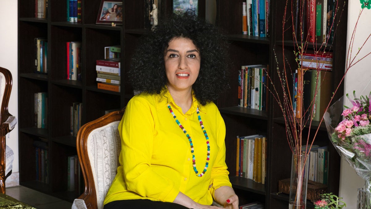 Iranul condamnă activista Narges Mohammadi la încă 7 ani de închisoare: O intensificare a represiunii disidenței