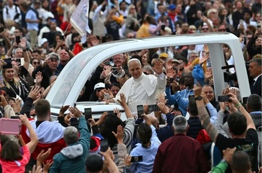 Papa Leon își începe călătoria în străinătate cu un mesaj de pace: Primele opriri - Turcia și Libanul