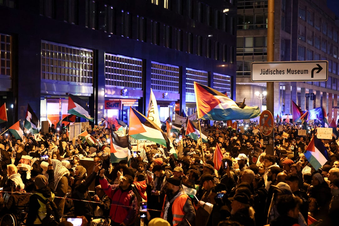 Proteste de amploare în Berlin și alte capitale europene pentru oprirea conflictului din Gaza