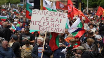 Revoltă fără precedent în Bulgaria - mii de oameni protestează împotriva bugetului pentru 2026