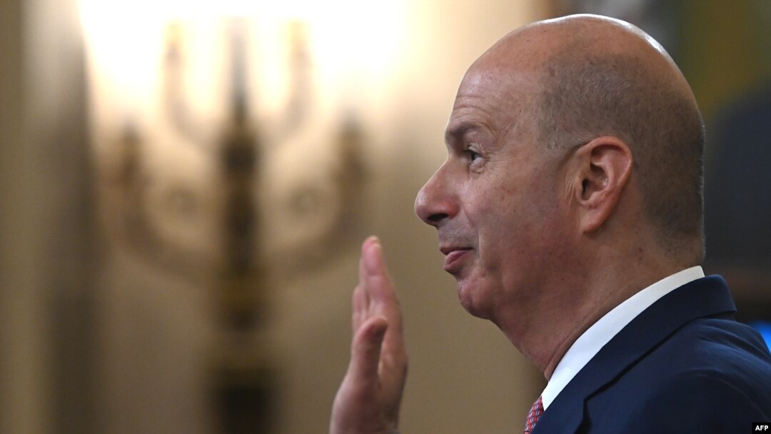 Schimbare de gardă în politica externă a SUA: Trump recheamă ambasadorii numiți de Biden