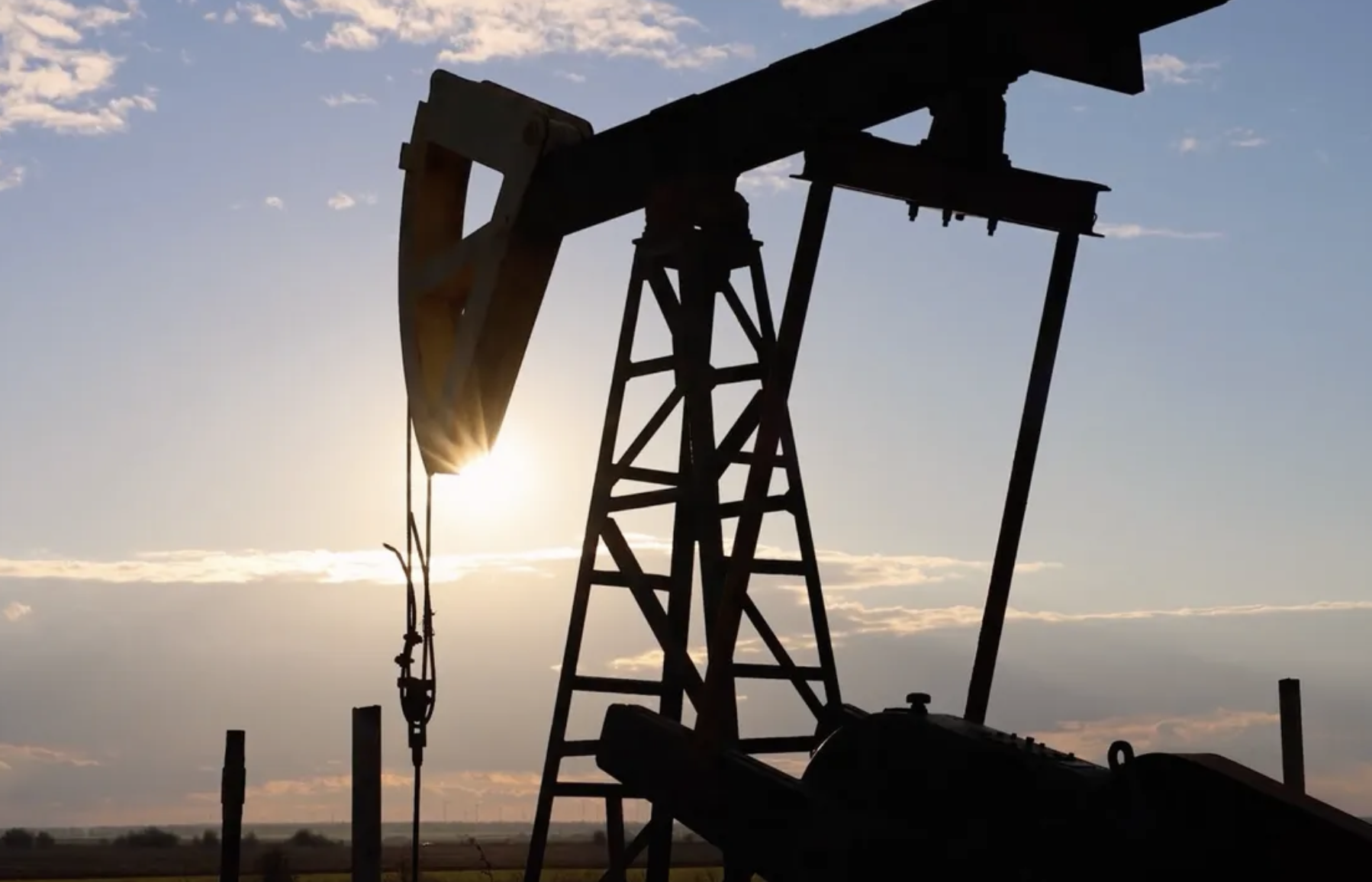 Tensiunile din Orientul Mijlociu: Impactul asupra pieței petrolului și a economiei globale