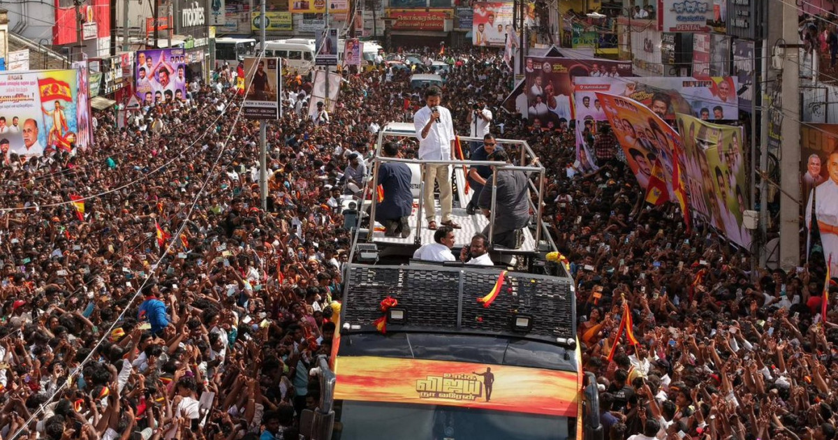 Tragedie în India: 36 de persoane au murit într-o busculadă la un miting electoral