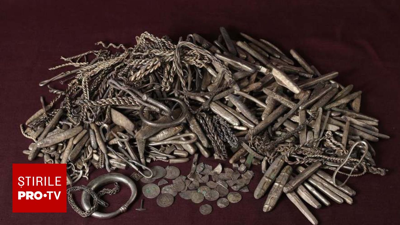 Descoperire monumentală în Danemarca: Cel mai mare tezaur viking a fost găsit de un localnic