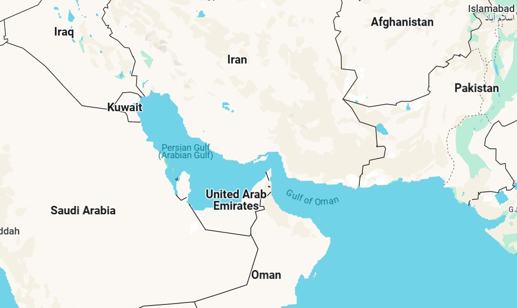 Forțele Americane Intervin în Strâmtoarea Ormuz: Tensiuni Crestente cu Iranul