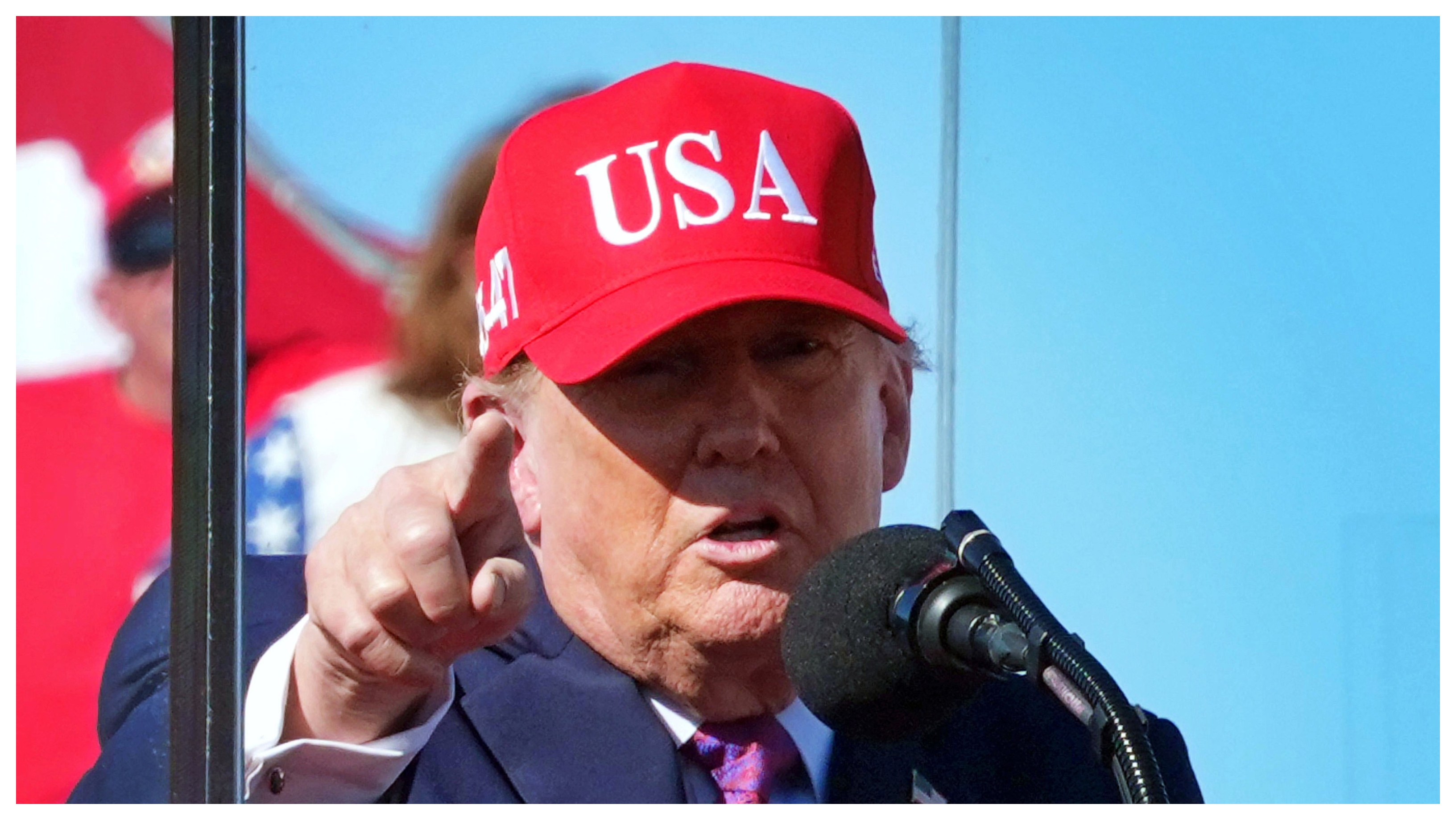 Trump oferă recompense pentru denunțarea fraudelor: O mișcare controversată înainte de alegeri