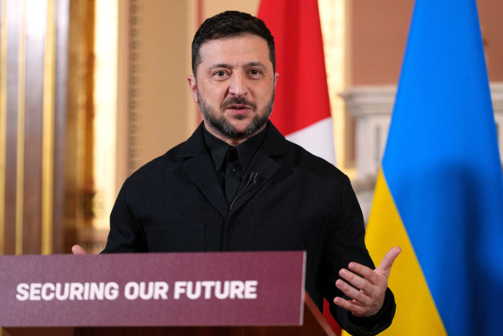 Ucraina în Tensiune: Zelenski Avertizează asupra Imminentei Ofensive Ruse