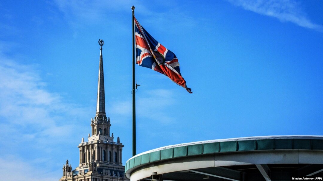 Un britanic, acuzat de spionaj pentru Rusia: Secrete militare trădate