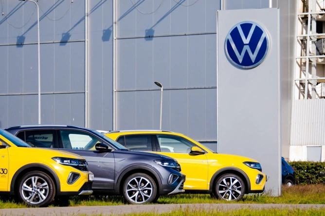 Volkswagen anunță restructurări masive: 50.000 de locuri de muncă în pericol